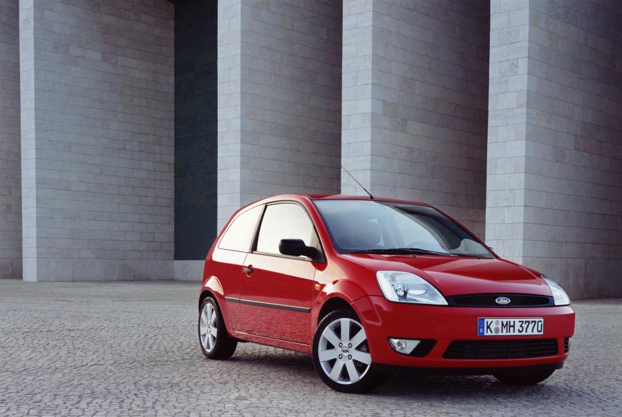  Ford Fiesta 2003 года  (фото 37 из 142)